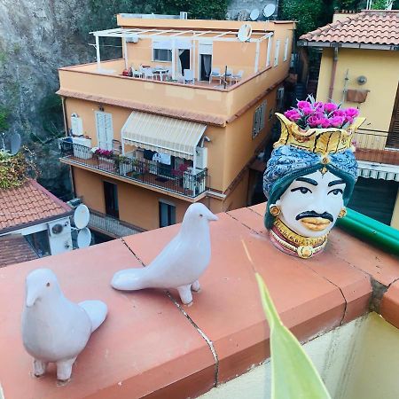 La Fontanella Apartment Taormina Ngoại thất bức ảnh
