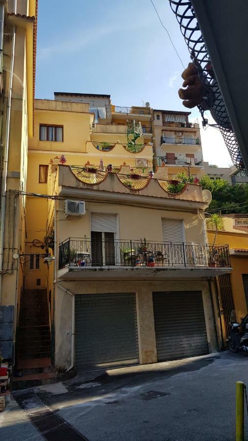 La Fontanella Apartment Taormina Ngoại thất bức ảnh